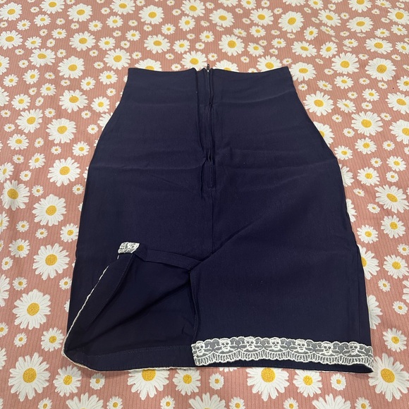 Rock Steady navy stretchy pencil skirt - Picture 8 of 9